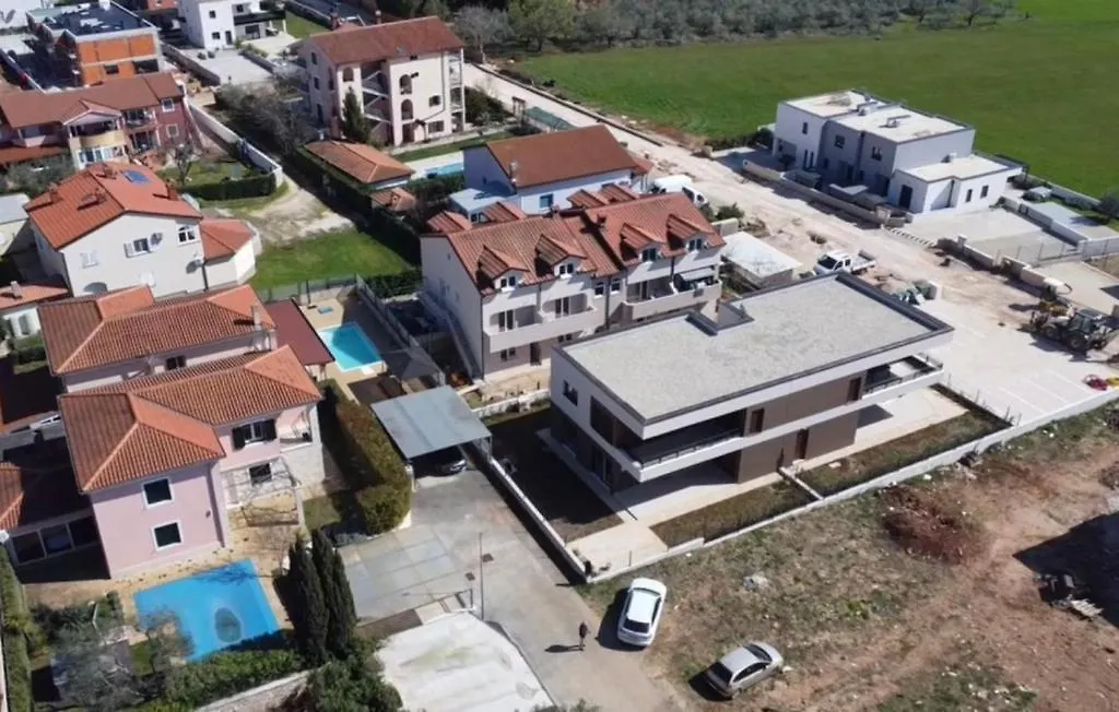 Ap Residence Contessa by Villas Guide Bužinija 公寓